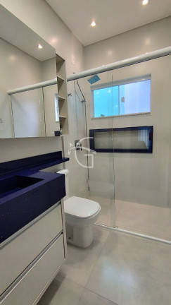 Imagem Casa com 3 Quartos à Venda, em Glória - Joinville Imagem Casa com 3 Quartos à Venda, em Glória - Joinville