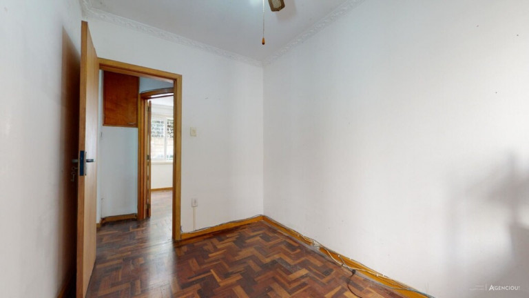 Imagem Imóvel com 3 Quartos à Venda, 80 m² em Medianeira - Porto Alegre Imagem Imóvel com 3 Quartos à Venda, 80 m² em Medianeira - Porto Alegre