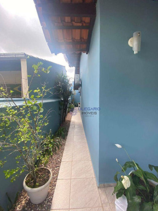 Imagem Casa com 3 Quartos à Venda, 140 m² em Armação - Penha