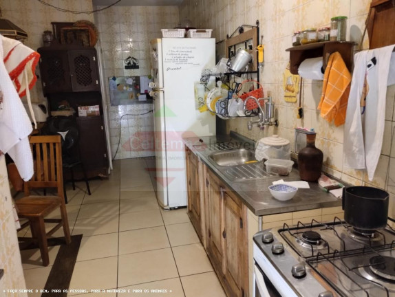 Imagem Casa com 4 Quartos à Venda, 191 m² em Centro - Taubaté Imagem Casa com 4 Quartos à Venda, 191 m² em Centro - Taubaté