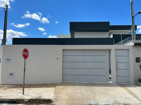 Imagem Casa com 3 Quartos à Venda, 71 m² em Plano Diretor Sul - Palmas Imagem Casa com 3 Quartos à Venda, 71 m² em Plano Diretor Sul - Palmas