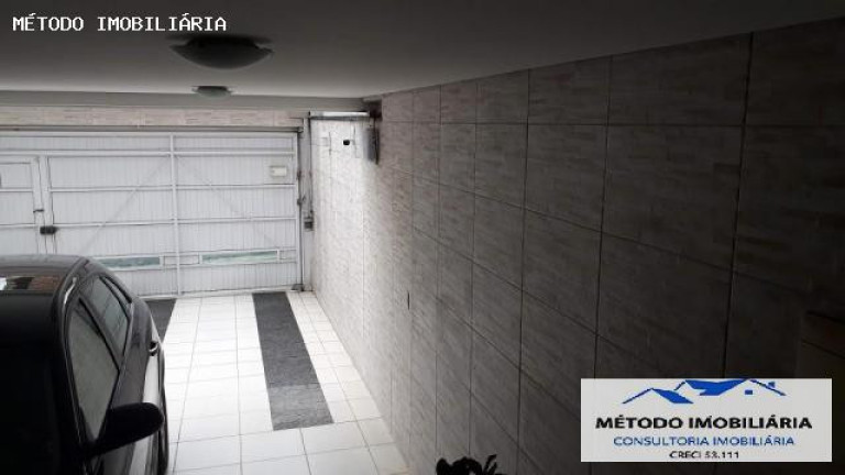 Imagem Casa com 3 Quartos à Venda, 231 m² em Jardim - Santo André