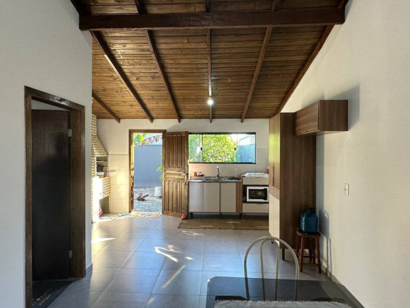 Imagem Casa com 3 Quartos à Venda, 130 m² em Centro - Balneário Barra Do Sul Imagem Casa com 3 Quartos à Venda, 130 m² em Centro - Balneário Barra Do Sul
