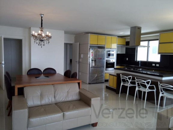 Imagem Apartamento com 4 Quartos para Temporada, 183 m² em Centro - Balneário Camboriú Imagem Apartamento com 4 Quartos para Temporada, 183 m² em Centro - Balneário Camboriú