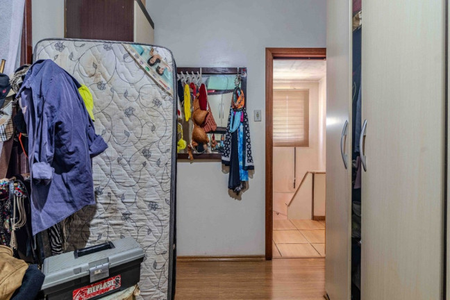 Imagem Casa com 4 Quartos à Venda, 250 m² em São João - Porto Alegre