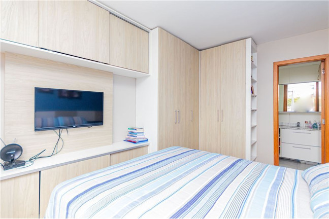 Imagem Apartamento com 2 Quartos à Venda, 63 m² em Santana - Porto Alegre