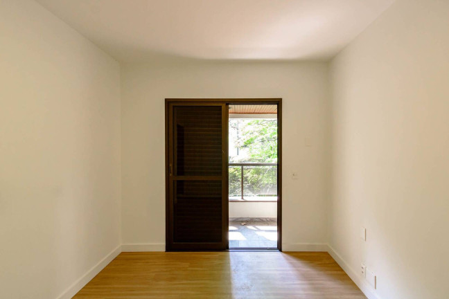 Imagem Apartamento com 3 Quartos à Venda, 190 m² em Itaim Bibi - São Paulo Imagem Apartamento com 3 Quartos à Venda, 190 m² em Itaim Bibi - São Paulo