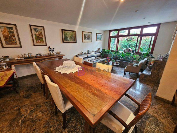 Casa com 4 Quartos à Venda, 341 m² em Pacaembu - São Paulo