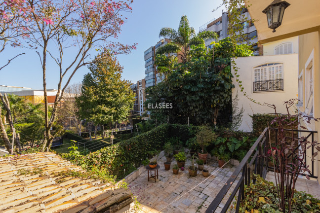 Imagem Sobrado com 4 Quartos à Venda, 301 m² em Jardim Guedala - São Paulo