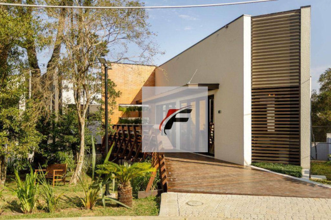 Imagem Sobrado com 3 Quartos à Venda, 158 m² em Pilarzinho - Curitiba