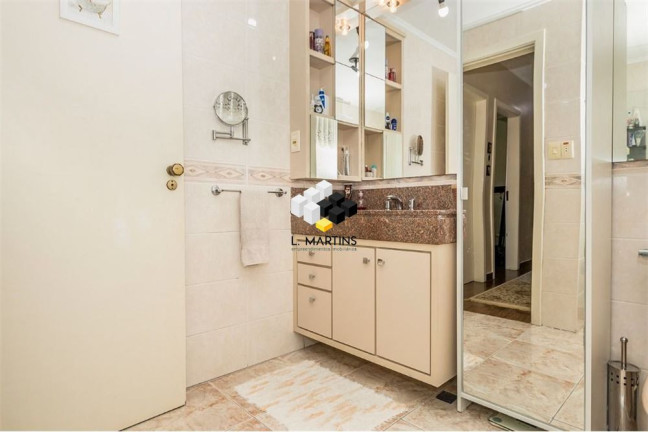 Imagem Casa com 4 Quartos à Venda, 525 m² em Jardim Sabará - Porto Alegre Imagem Casa com 4 Quartos à Venda, 525 m² em Jardim Sabará - Porto Alegre