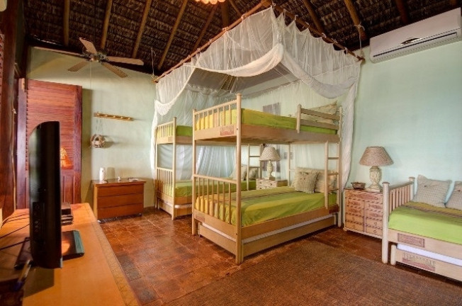 Imagem Casa com 2 Quartos à Venda, 200 m² em Trancoso - Porto Seguro Imagem Casa com 2 Quartos à Venda, 200 m² em Trancoso - Porto Seguro