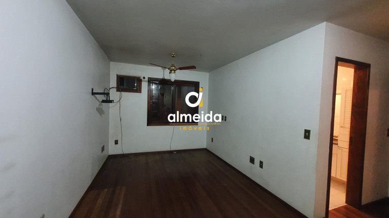 Sala Comercial à Venda, 257 m² em Nossa Senhora De Lourdes - Santa Maria