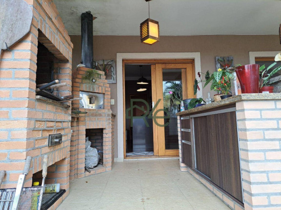 Imagem Casa com 3 Quartos à Venda, 293 m² em Golf Village - Carapicuíba Imagem Casa com 3 Quartos à Venda, 293 m² em Golf Village - Carapicuíba