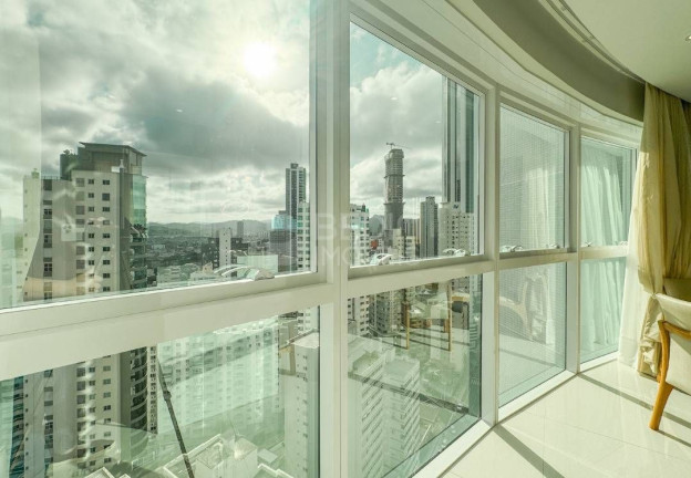 Imagem Apartamento com 3 Quartos à Venda, 139 m² em Centro - Balneário Camboriú Imagem Apartamento com 3 Quartos à Venda, 139 m² em Centro - Balneário Camboriú