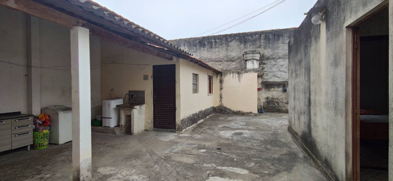 Imagem Casa com 3 Quartos à Venda, 283 m² em Jardim Do Vale - Guaratinguetá