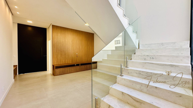 Imagem Casa com 3 Quartos à Venda, 300 m² em Roncáglia - Valinhos Imagem Casa com 3 Quartos à Venda, 300 m² em Roncáglia - Valinhos