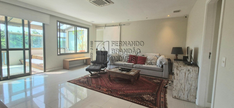 Imagem Imóvel com 4 Quartos à Venda, 271 m² em Barra Da Tijuca - Rio De Janeiro Imagem Imóvel com 4 Quartos à Venda, 271 m² em Barra Da Tijuca - Rio De Janeiro
