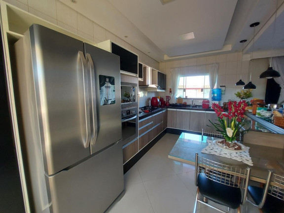 Imagem Casa com 3 Quartos à Venda, 282 m² em Tupy - Itanhaém Imagem Casa com 3 Quartos à Venda, 282 m² em Tupy - Itanhaém