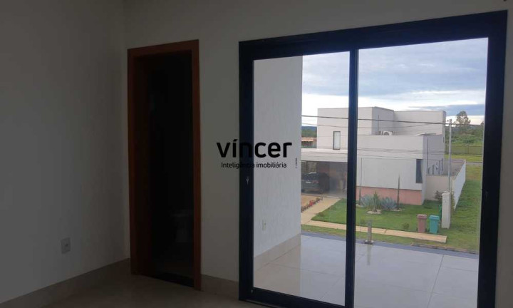 Imagem Casa com 3 Quartos à Venda, 222 m² em Senador Canedo