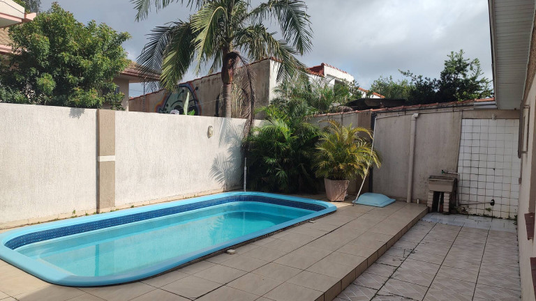 Imagem Casa com 5 Quartos para Temporada, 300 m² em Nova Tramandaí - Tramandaí