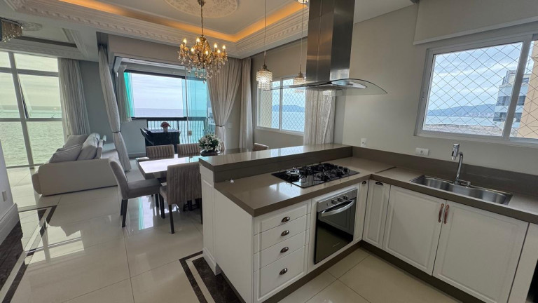 Imagem Apartamento com 4 Quartos à Venda, 157 m² em Meia Praia - Itapema Imagem Apartamento com 4 Quartos à Venda, 157 m² em Meia Praia - Itapema