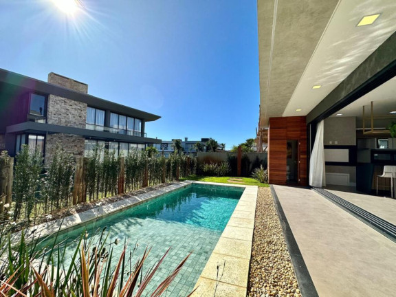 Imagem Casa com 5 Quartos à Venda, 330 m² em -- - Capao Da Canoa Imagem Casa com 5 Quartos à Venda, 330 m² em -- - Capao Da Canoa