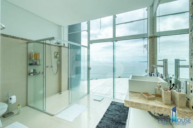 Casa com 5 Quartos à Venda, 850 m² em Praia Do Estaleirinho - Balneário Camboriú