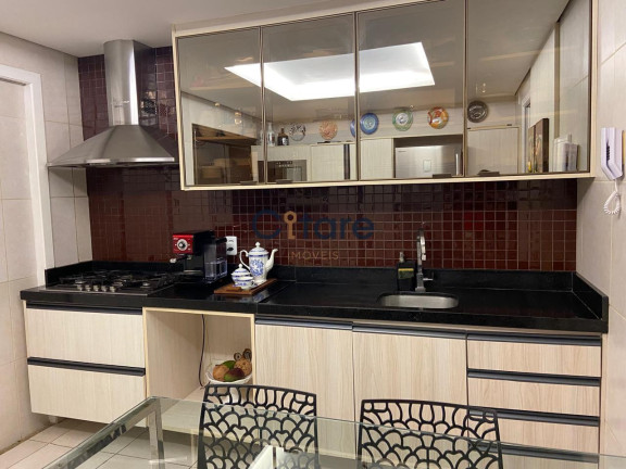 Imagem Casa com 3 Quartos à Venda, 181 m² em Edson Queiroz - Fortaleza Imagem Casa com 3 Quartos à Venda, 181 m² em Edson Queiroz - Fortaleza