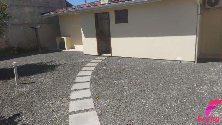 Imagem Casa com 4 Quartos à Venda, 172 m² em Campeche - Florianópolis