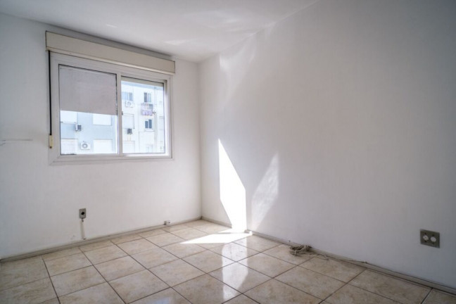 Imagem Imóvel com 1 Quarto à Venda, 35 m² em Farrapos - Porto Alegre Imagem Imóvel com 1 Quarto à Venda, 35 m² em Farrapos - Porto Alegre