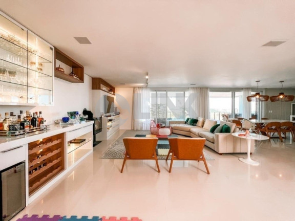 Imagem Imóvel com 3 Quartos à Venda, 341 m² em Vila Nova - Porto Alegre Imagem Imóvel com 3 Quartos à Venda, 341 m² em Vila Nova - Porto Alegre