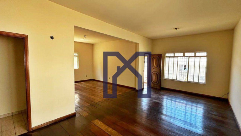 Imagem Casa com 6 Quartos à Venda, 283 m² em Varginha - Itajubá