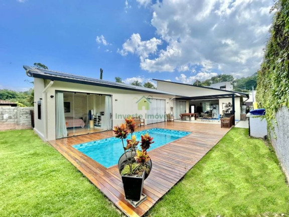 Casa com 3 Quartos à Venda, 277 m² em Granja Viana - Cotia