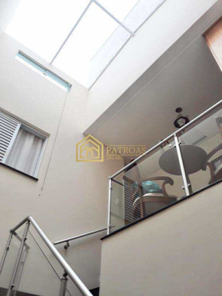 Imagem Casa com 3 Quartos à Venda, 205 m² em Vila Curuçá - Santo André