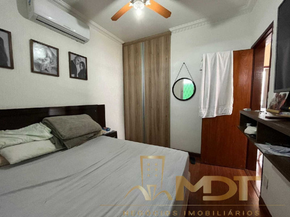 Imagem Casa com 4 Quartos à Venda, 178 m² em Santa Mônica - Belo Horizonte Imagem Casa com 4 Quartos à Venda, 178 m² em Santa Mônica - Belo Horizonte