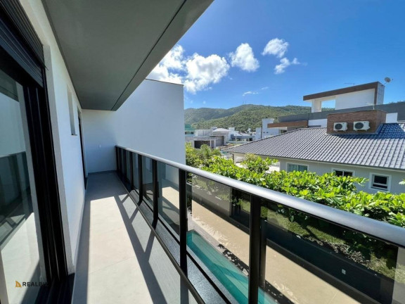 Imagem Casa com 3 Quartos à Venda, 360 m² em Palmas - Governador Celso Ramos