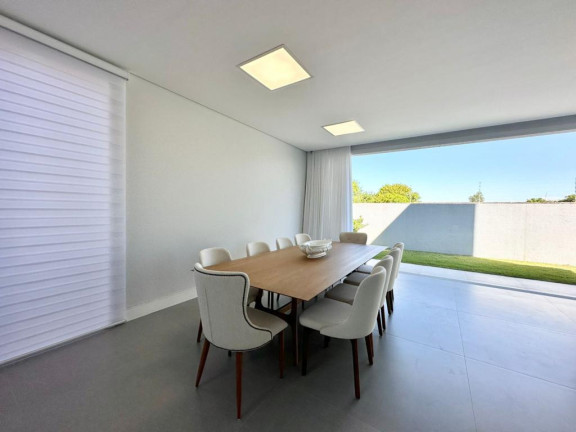 Imagem Casa com 4 Quartos à Venda, em -- - Capao Da Canoa Imagem Casa com 4 Quartos à Venda, em -- - Capao Da Canoa