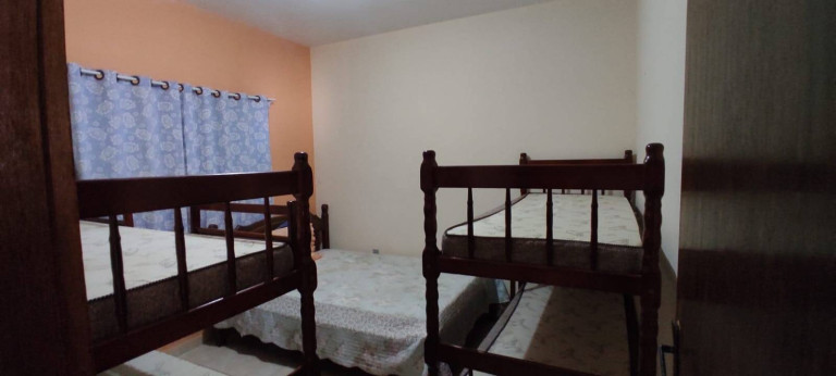 Imagem Chácara com 3 Quartos à Venda, 1.000 m² em Zona Distribuidora - Sarapuí Imagem Chácara com 3 Quartos à Venda, 1.000 m² em Zona Distribuidora - Sarapuí