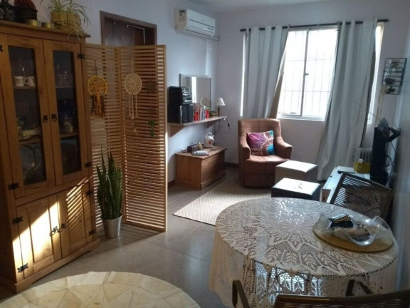 Imagem Imóvel com 1 Quarto à Venda, 43 m² em Medianeira - Porto Alegre Imagem Imóvel com 1 Quarto à Venda, 43 m² em Medianeira - Porto Alegre