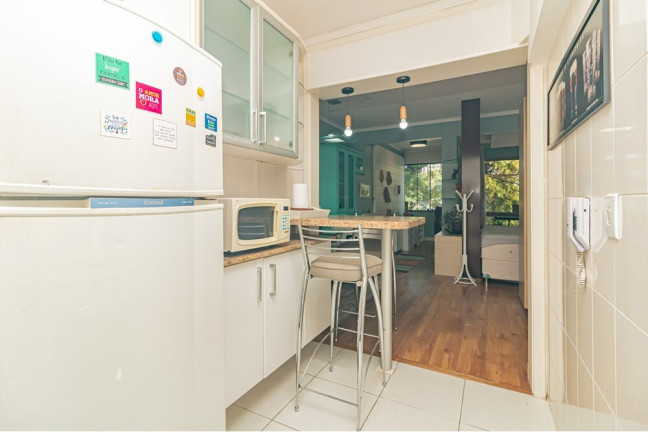 Imagem Imóvel com 1 Quarto à Venda,  em Petrópolis - Porto Alegre