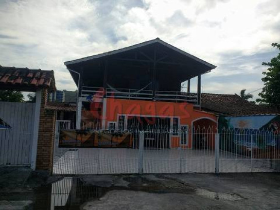 Casa com 7 Quartos à Venda, 300 m² em Martim De Sá - Caraguatatuba