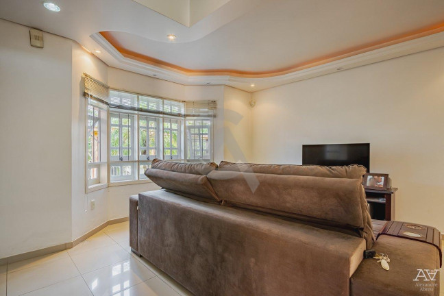 Imagem Casa com 4 Quartos à Venda, 194 m² em Moinhos De Vento - Canoas