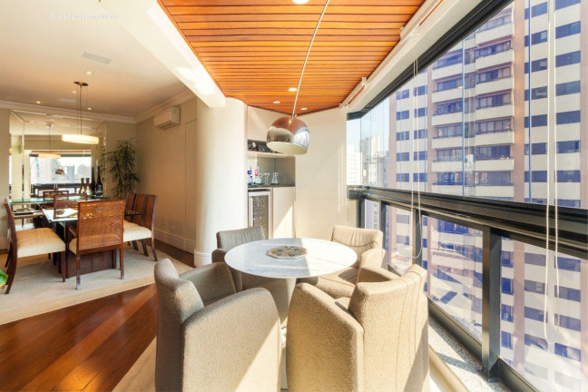 Imagem Apartamento com 3 Quartos à Venda, em Moema Pássaros - São Paulo Imagem Apartamento com 3 Quartos à Venda, em Moema Pássaros - São Paulo