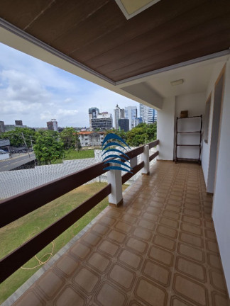 Imagem Imóvel com 7 Quartos para Alugar, 451 m² em Caminho Das árvores - Salvador