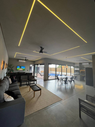 Imagem Casa com 3 Quartos à Venda, 330 m² em Mendonça Imagem Casa com 3 Quartos à Venda, 330 m² em Mendonça
