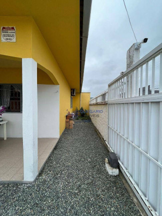Imagem Casa com 4 Quartos à Venda, 250 m² em Centro - Penha Imagem Casa com 4 Quartos à Venda, 250 m² em Centro - Penha