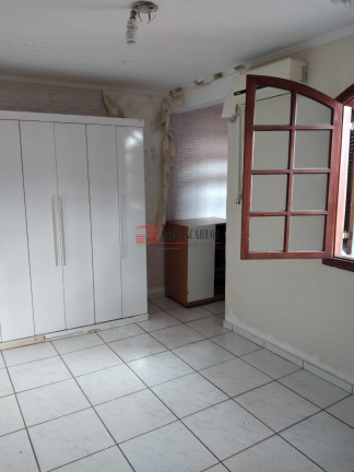 Imagem Sobrado com 3 Quartos à Venda, 180 m² em Jardim Roberto - Osasco Imagem Sobrado com 3 Quartos à Venda, 180 m² em Jardim Roberto - Osasco