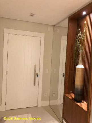 Imagem Imóvel com 3 Quartos à Venda, 127 m² em Centro - Balneário Camboriú