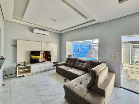 Imagem Casa com 3 Quartos à Venda, 250 m² em Solemar - Praia Grande Imagem Casa com 3 Quartos à Venda, 250 m² em Solemar - Praia Grande